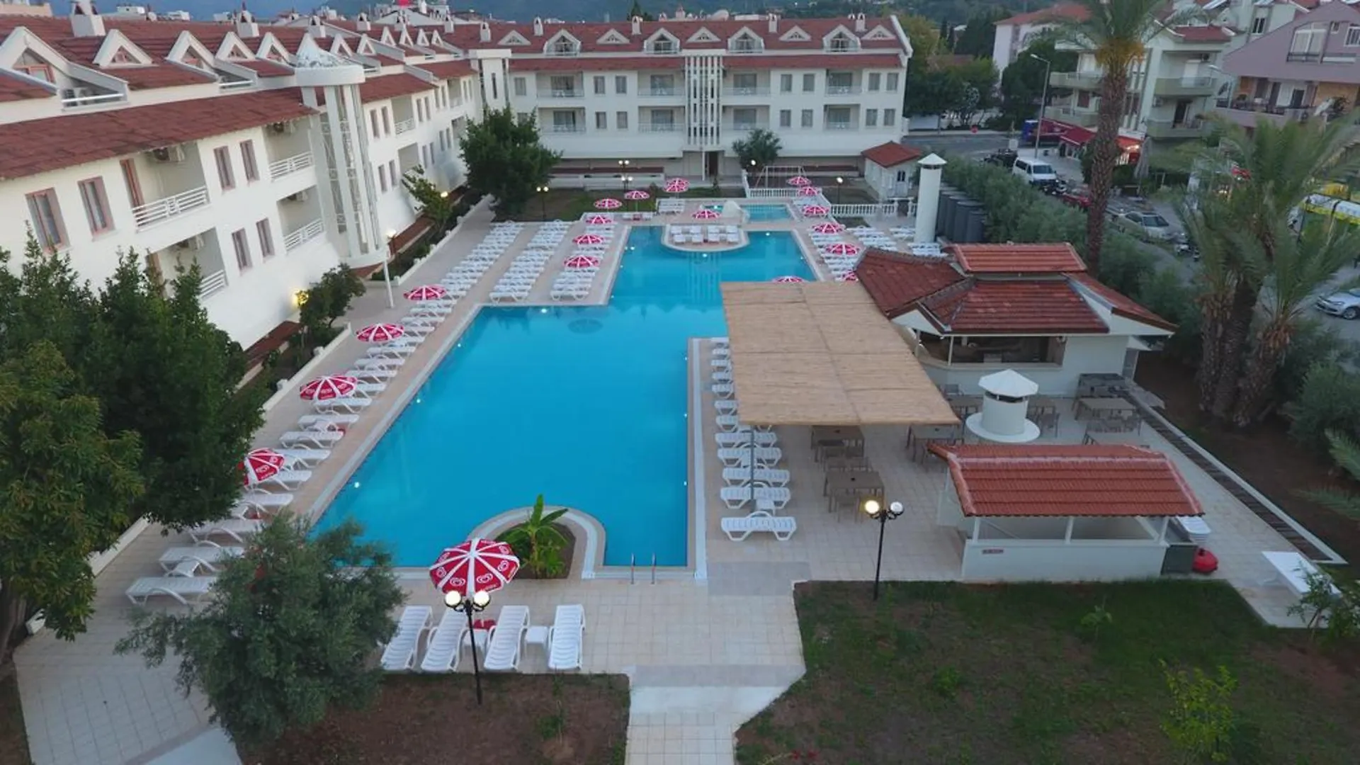Kocer Club Family Apartments Marmaris Turcja